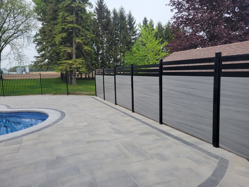 Chai Grey -Vinyl-Fence